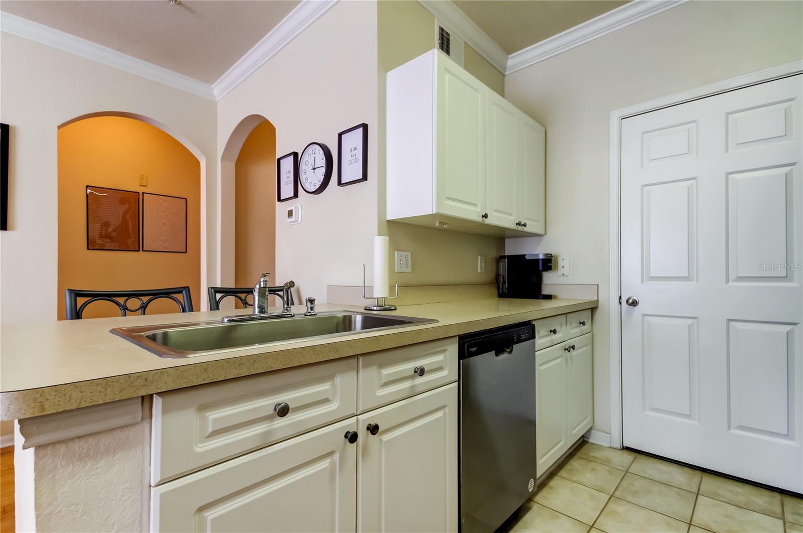 Image 11 of 62 For 1216 Missouri Avenue 220