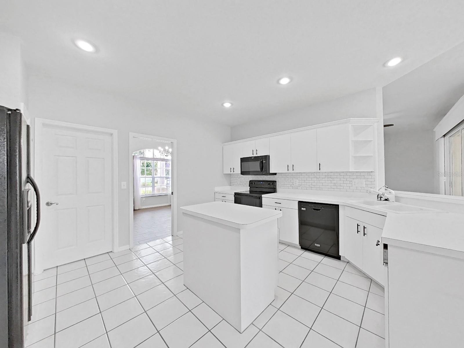 Image 16 of 33 For 3307 Kilmer Place