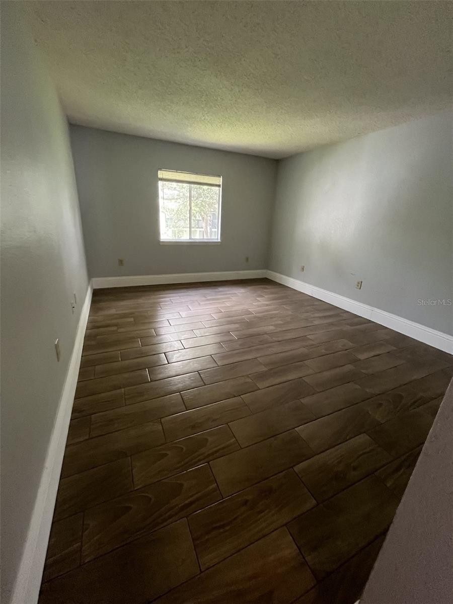Image 10 of 45 For 4349 Semoran Boulevard 4