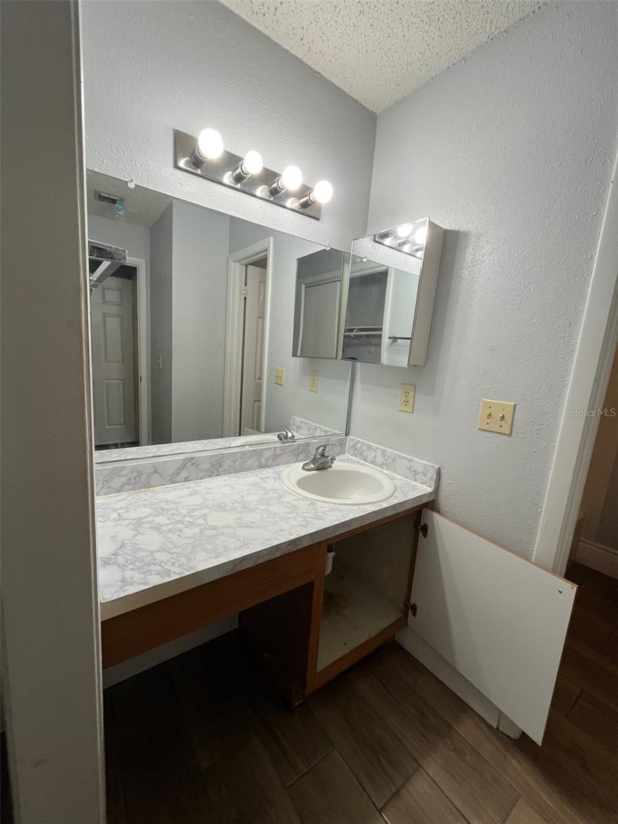 Image 12 of 45 For 4349 Semoran Boulevard 4