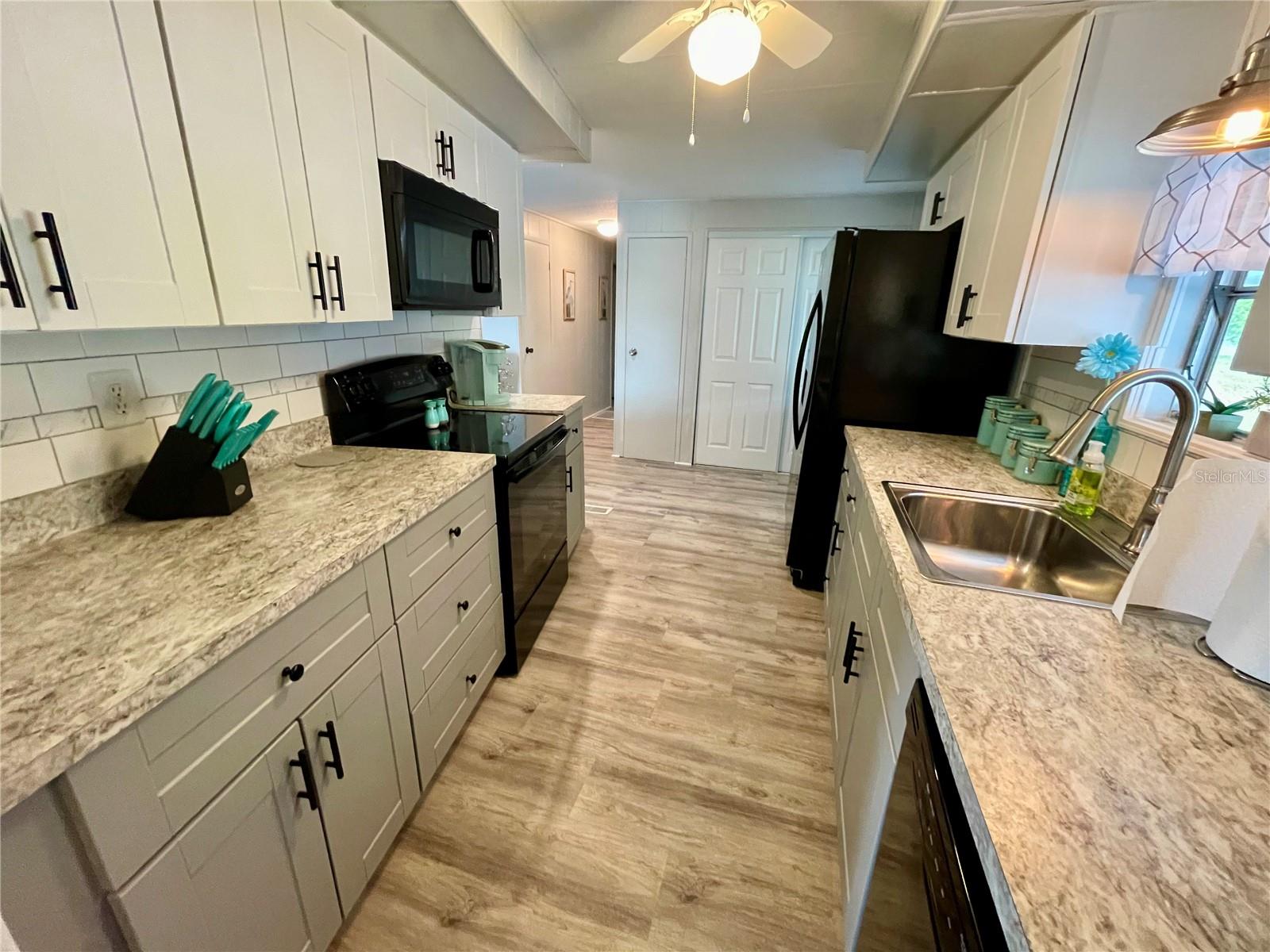Image 36 of 49 For 34559 Gardenia Drive N