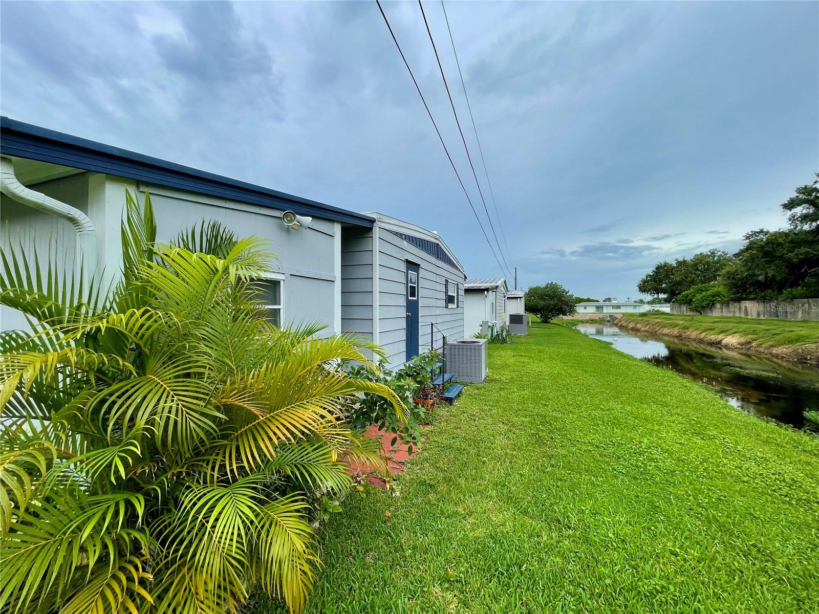 Image 4 of 49 For 34559 Gardenia Drive N