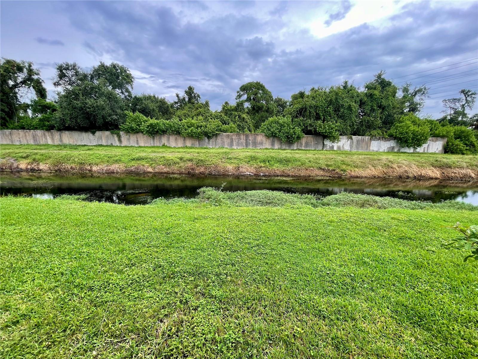 Image 5 of 49 For 34559 Gardenia Drive N