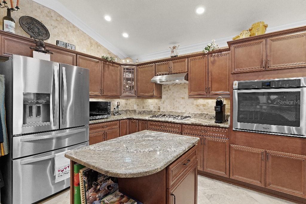 Image 42 of 49 For 980 Pickering Path