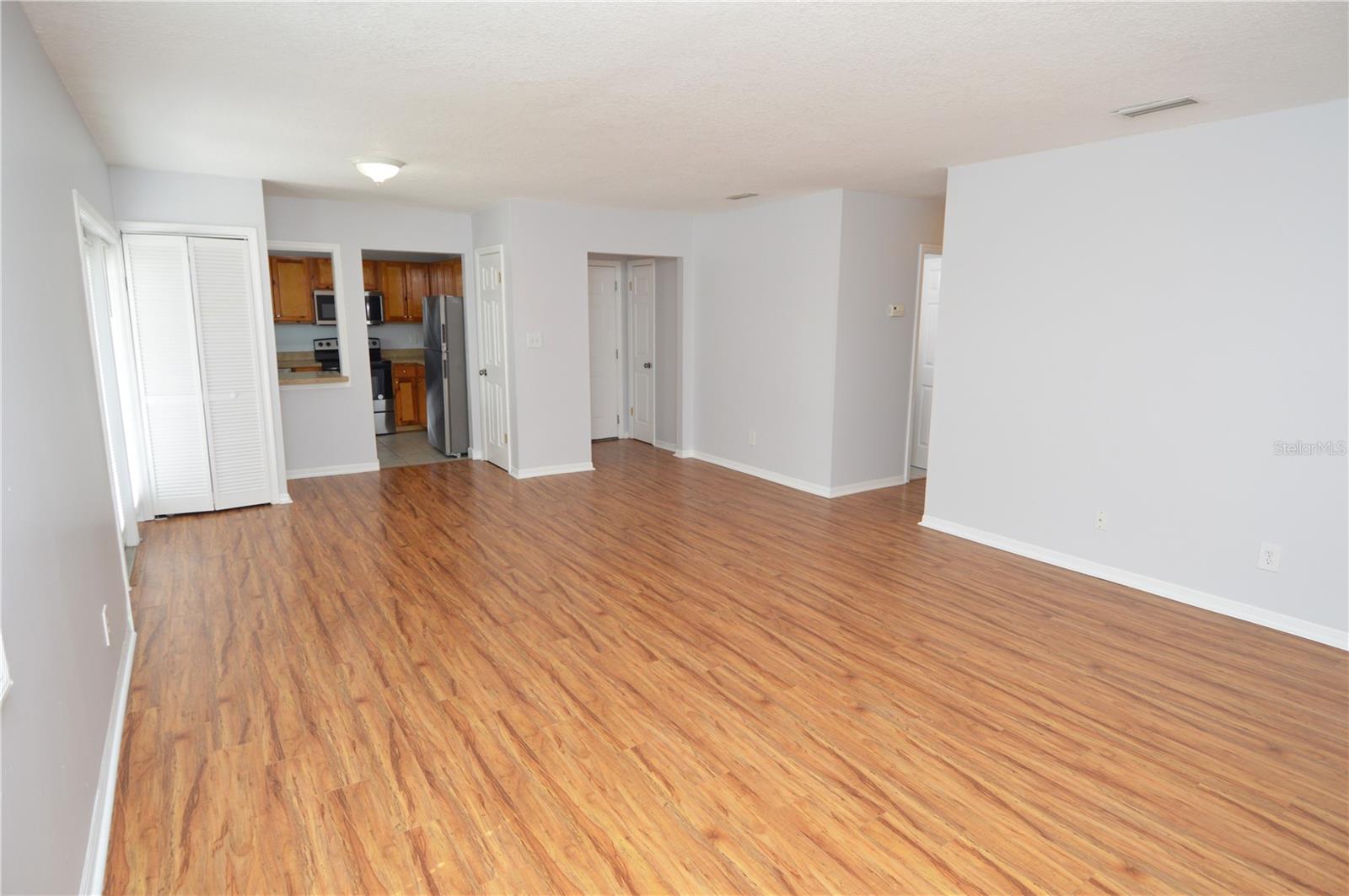 Image 15 of 100 For 166 Pompano Drive Se C