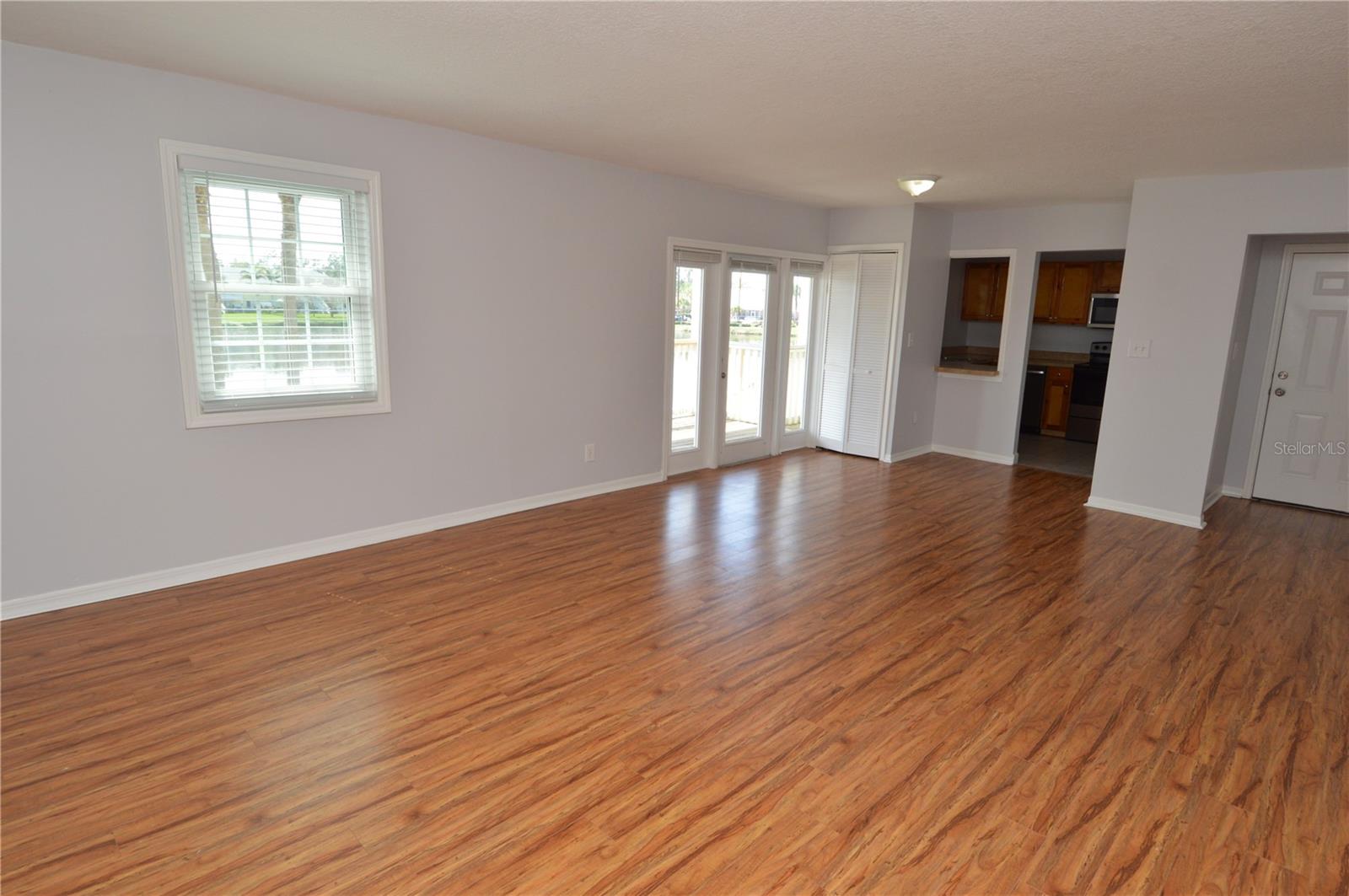 Image 17 of 100 For 166 Pompano Drive Se C