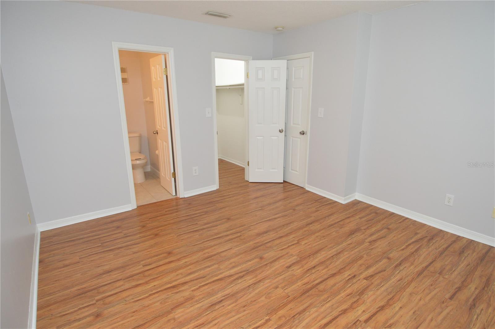 Image 34 of 100 For 166 Pompano Drive Se C