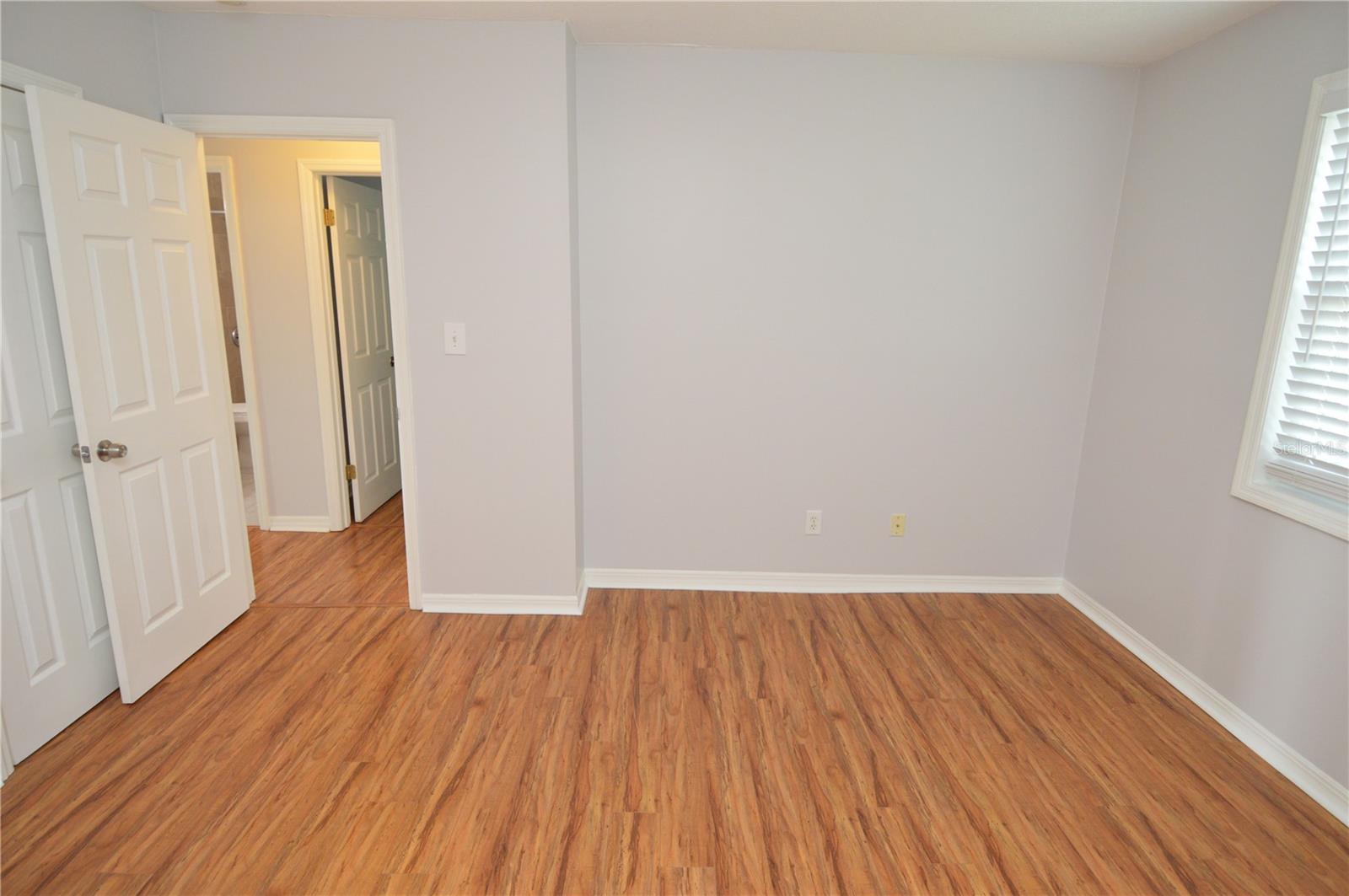 Image 35 of 100 For 166 Pompano Drive Se C