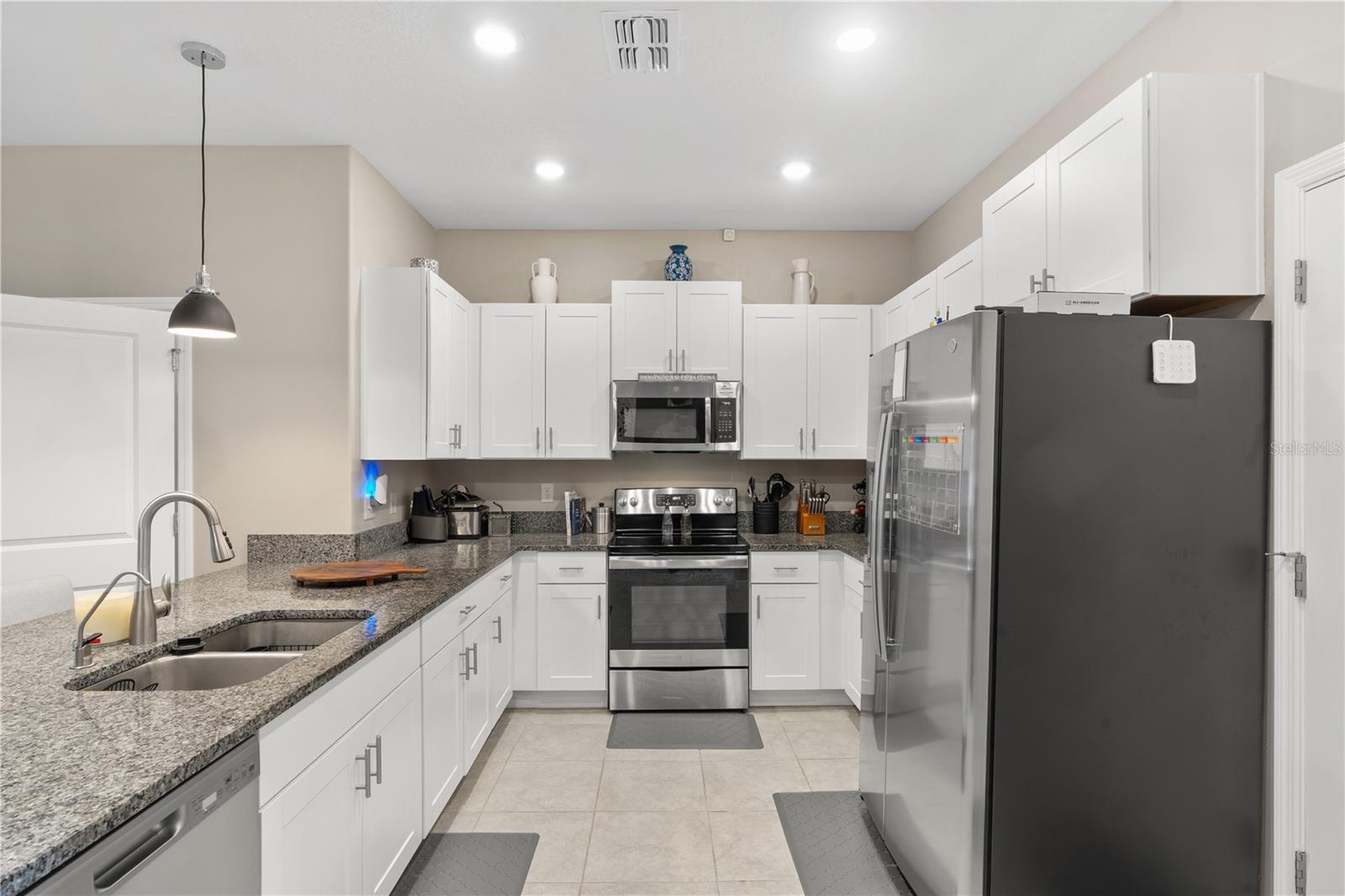 Image 12 of 50 For 843 Royal Empress Drive