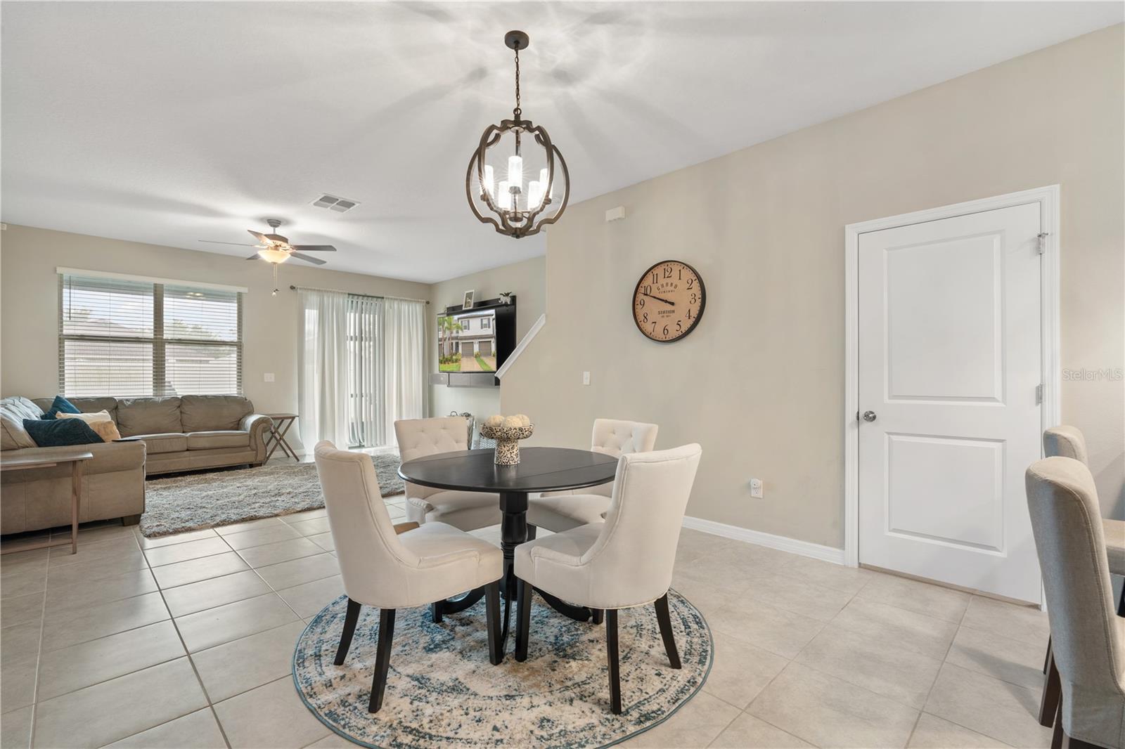 Image 15 of 50 For 843 Royal Empress Drive