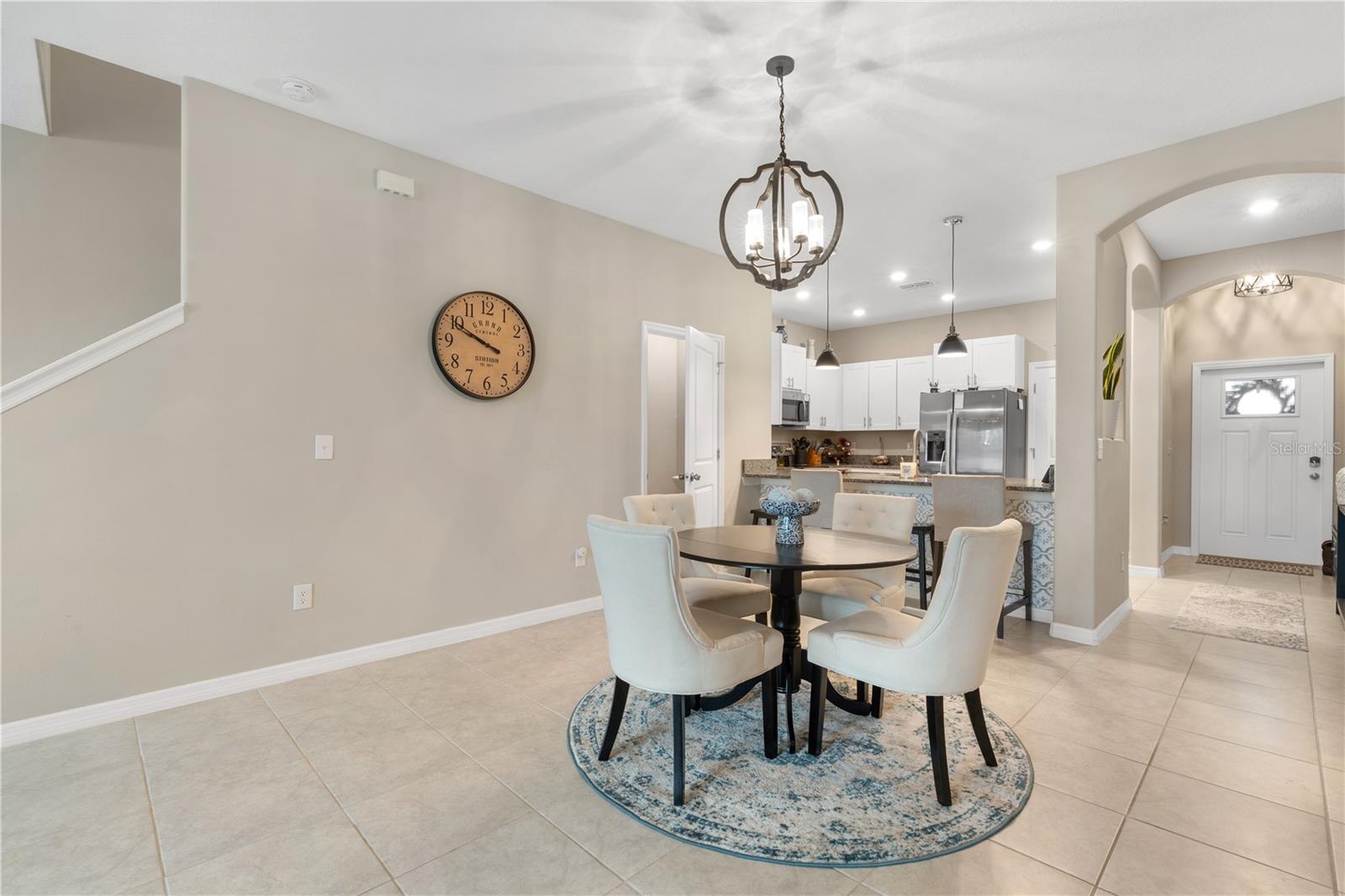 Image 16 of 50 For 843 Royal Empress Drive