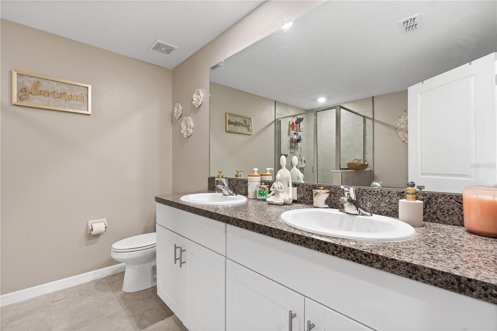 Image 29 of 50 For 843 Royal Empress Drive