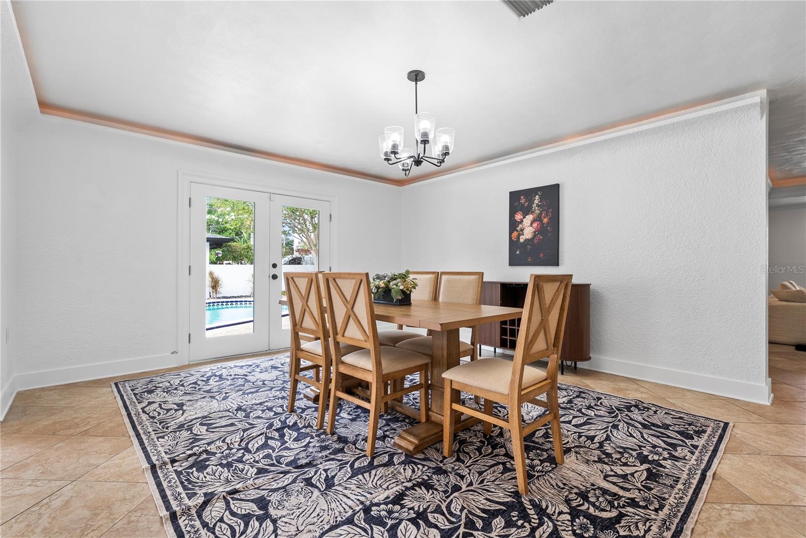 Image 29 of 62 For 516 Davis Boulevard