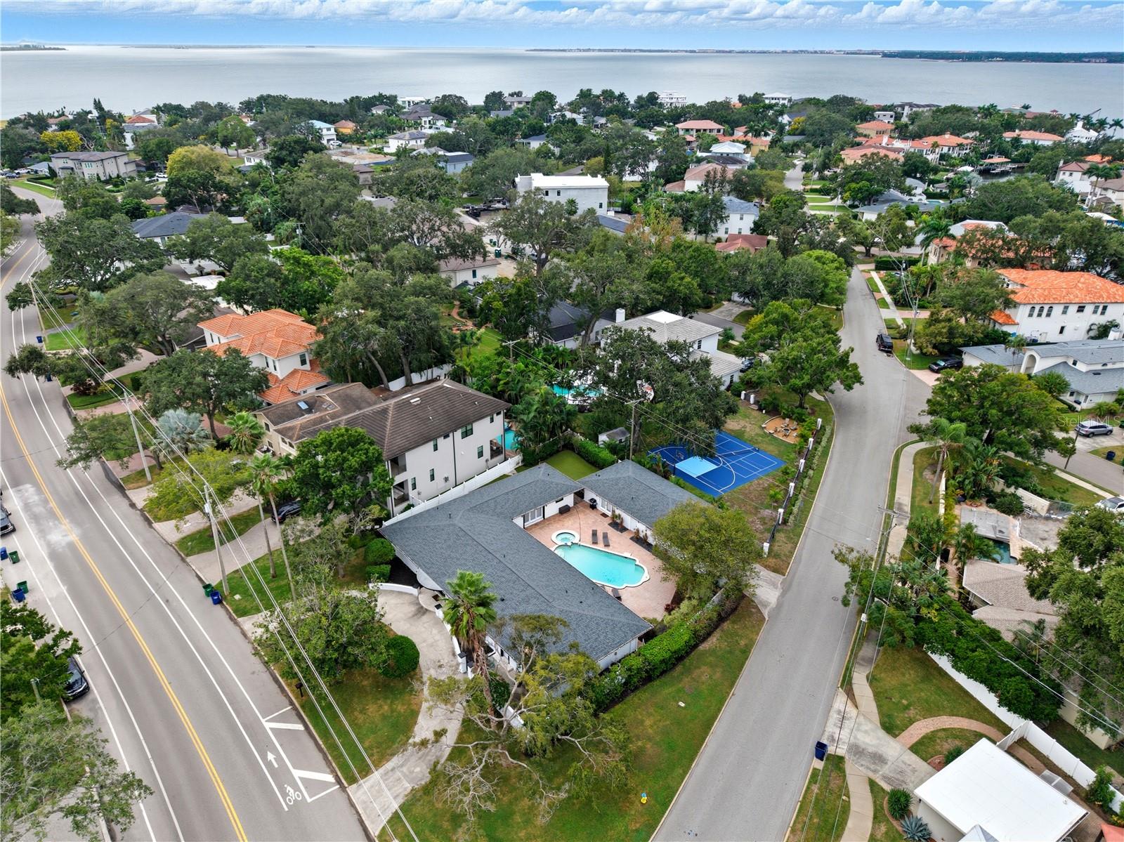 Image 54 of 62 For 516 Davis Boulevard