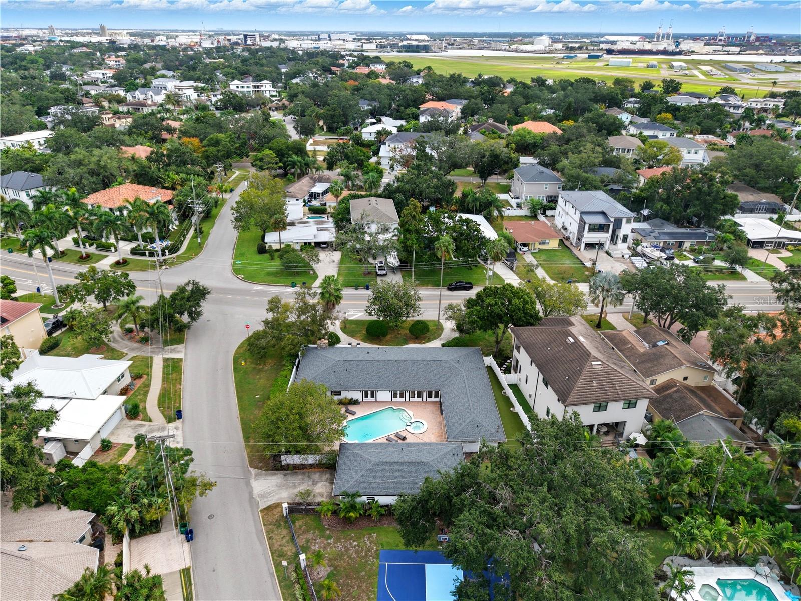 Image 56 of 62 For 516 Davis Boulevard