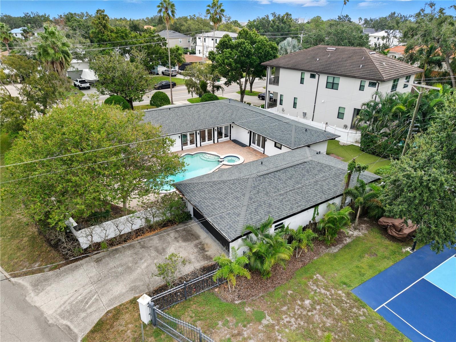 Image 59 of 62 For 516 Davis Boulevard