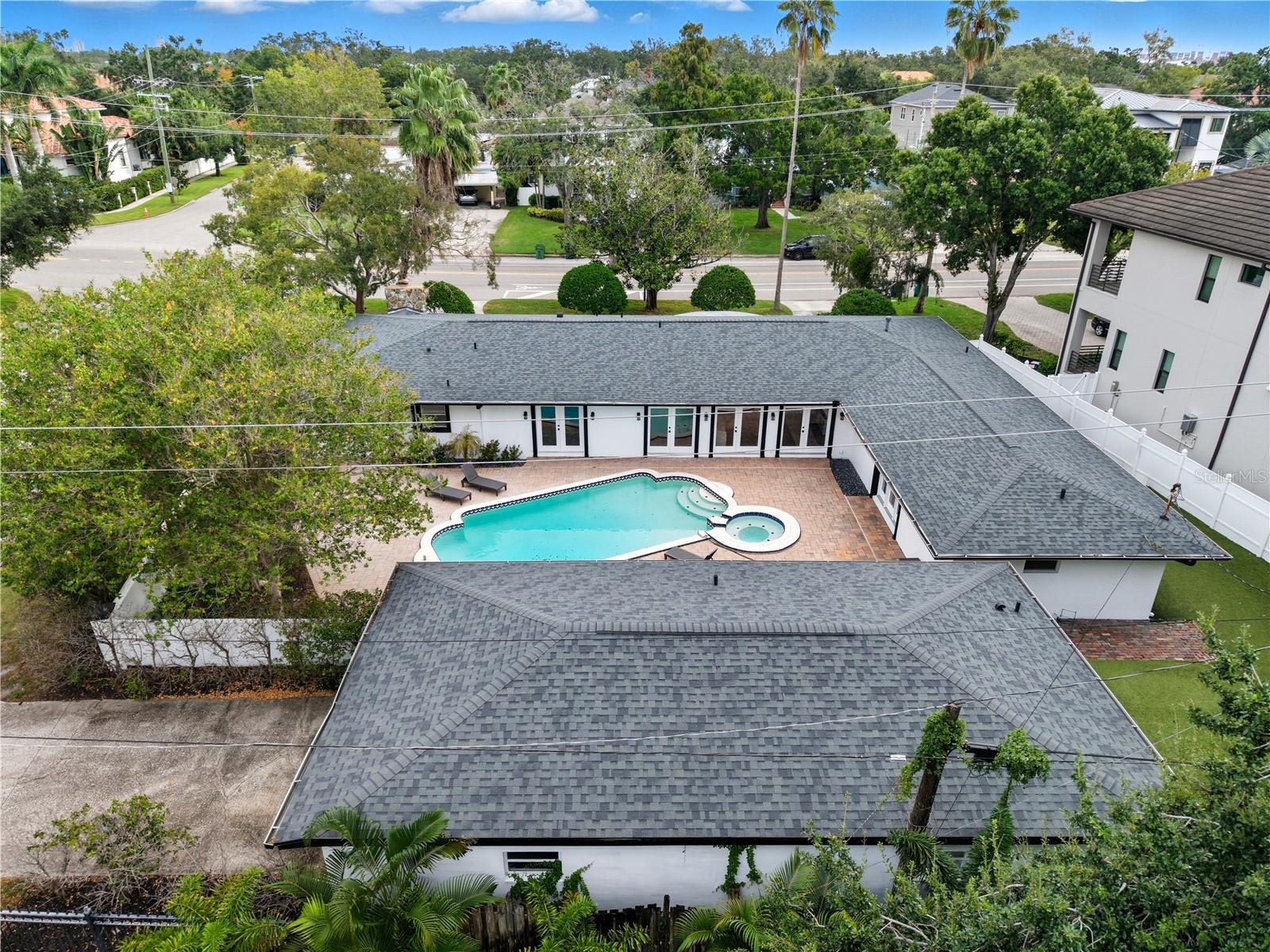 Image 60 of 62 For 516 Davis Boulevard