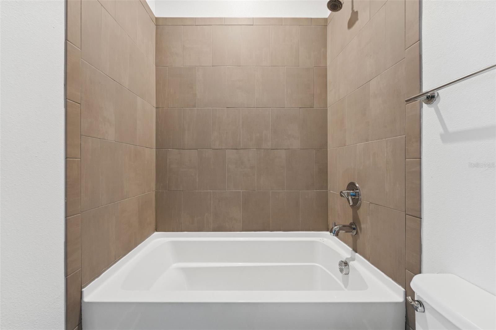 Image 11 of 46 For 4810 Mcelroy Avenue 5