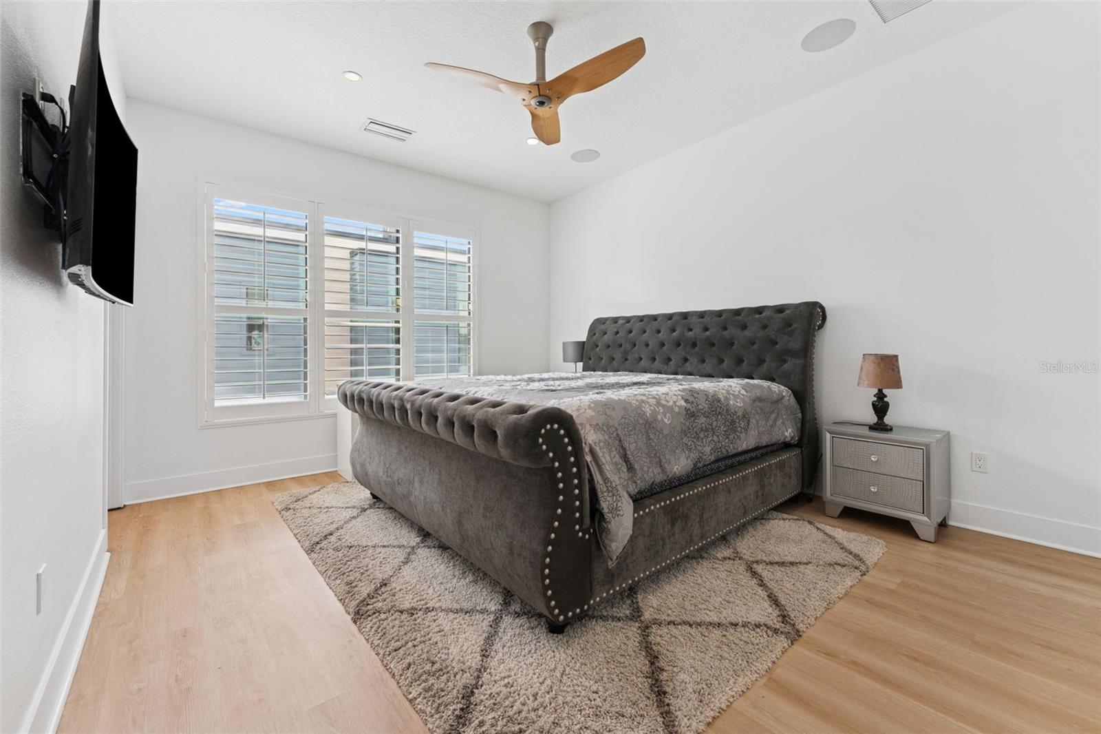 Image 24 of 46 For 4810 Mcelroy Avenue 5