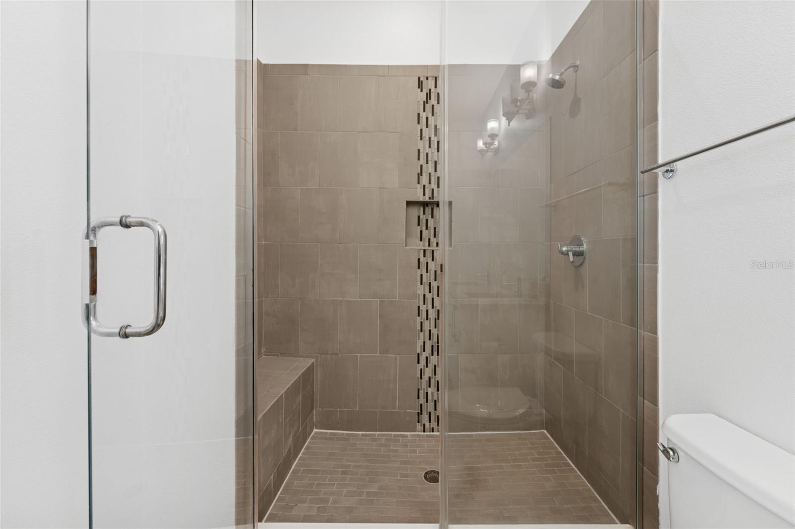 Image 29 of 46 For 4810 Mcelroy Avenue 5