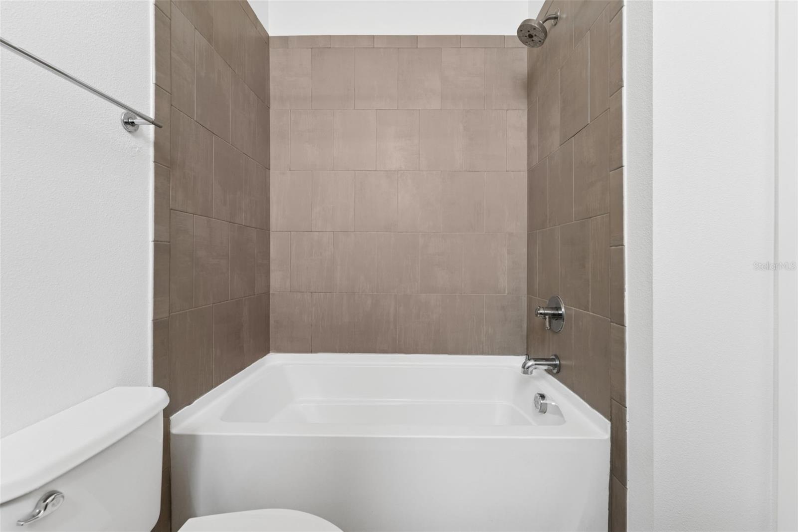Image 33 of 46 For 4810 Mcelroy Avenue 5