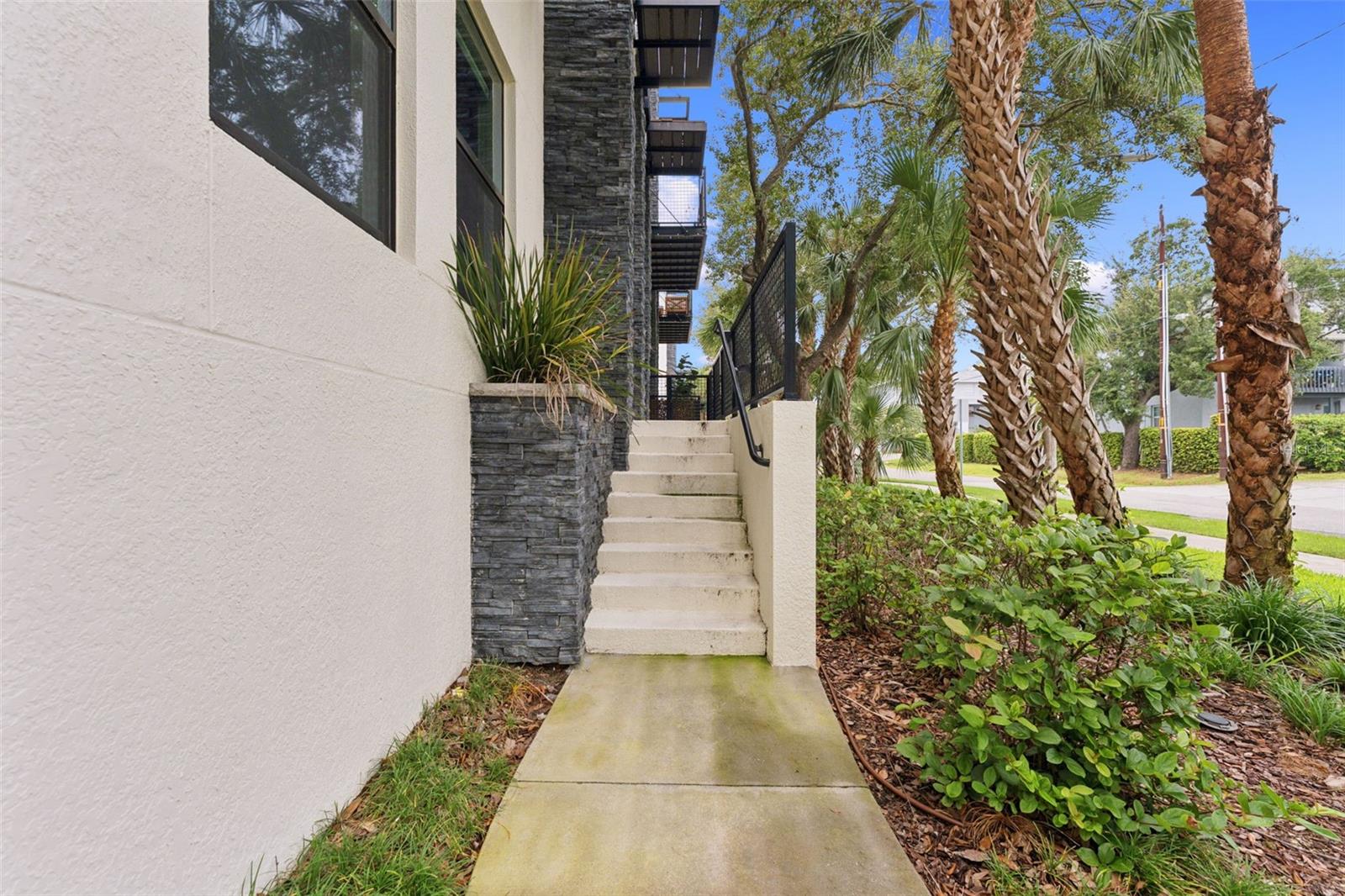 Image 4 of 46 For 4810 Mcelroy Avenue 5