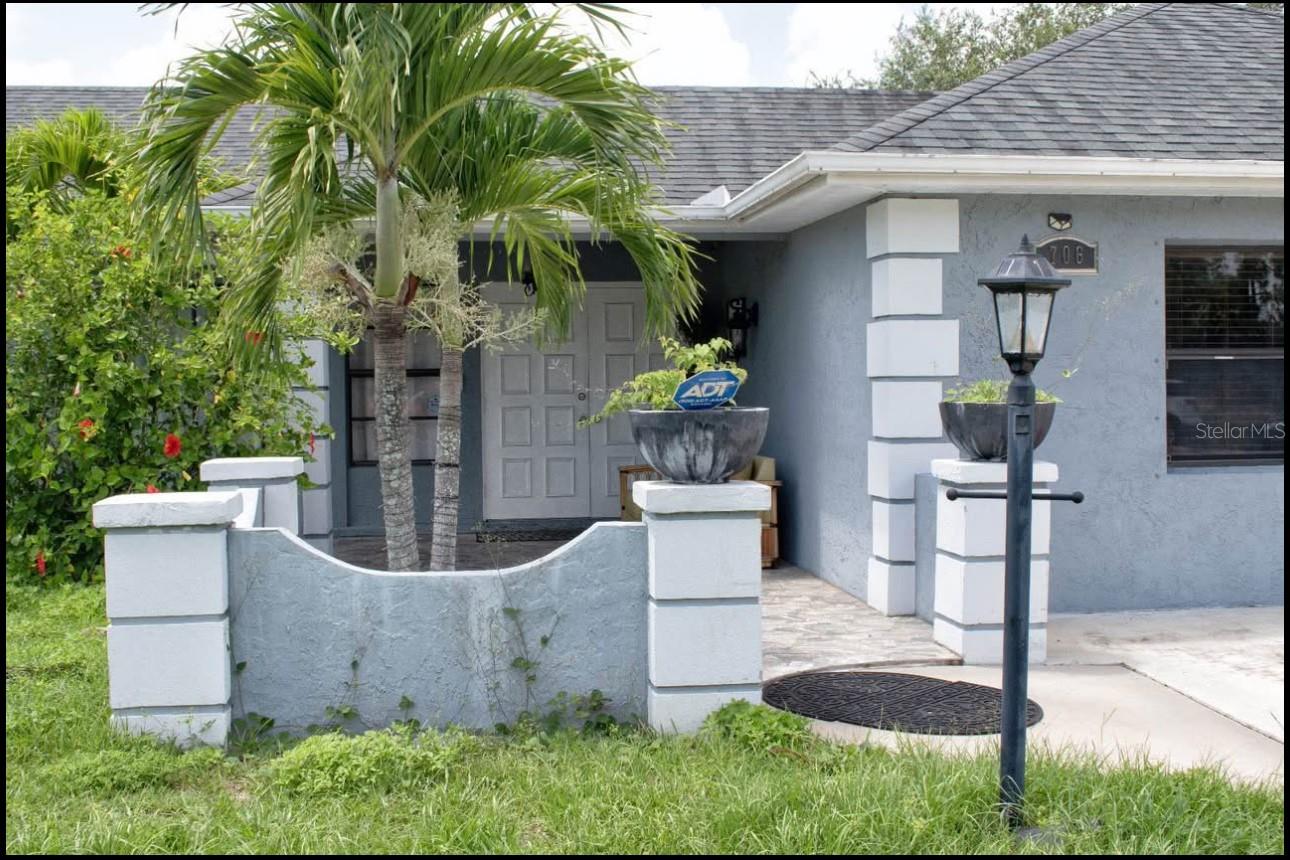 Image 2 of 14 For 706 4th Street