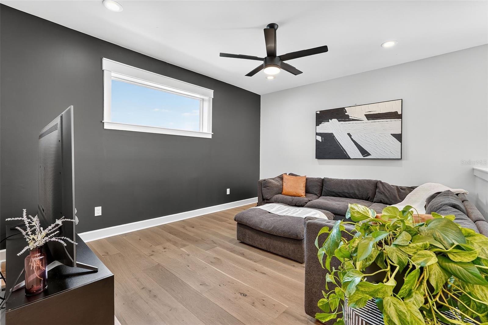 Image 31 of 65 For 7614 Faul Street