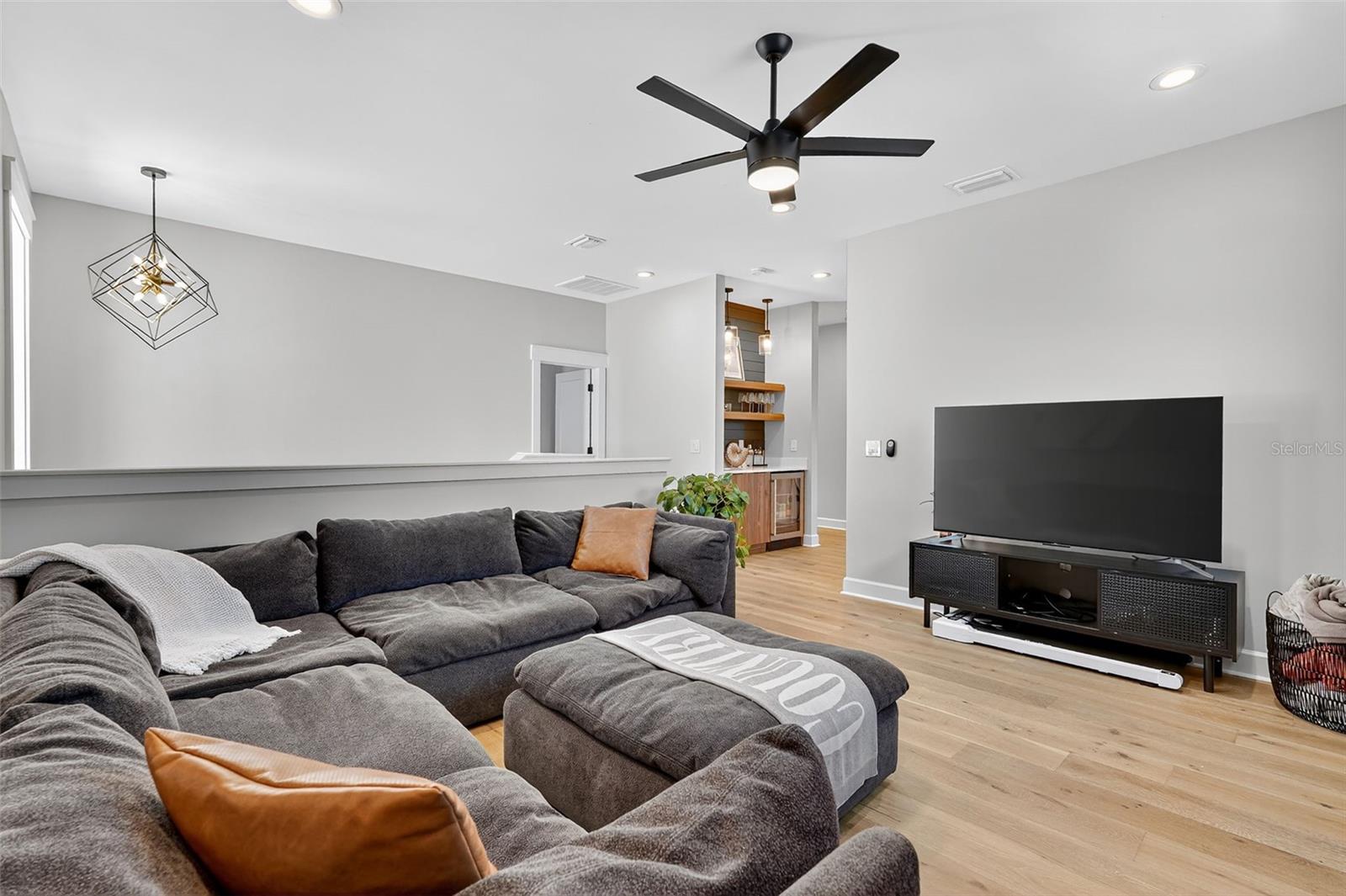 Image 32 of 65 For 7614 Faul Street