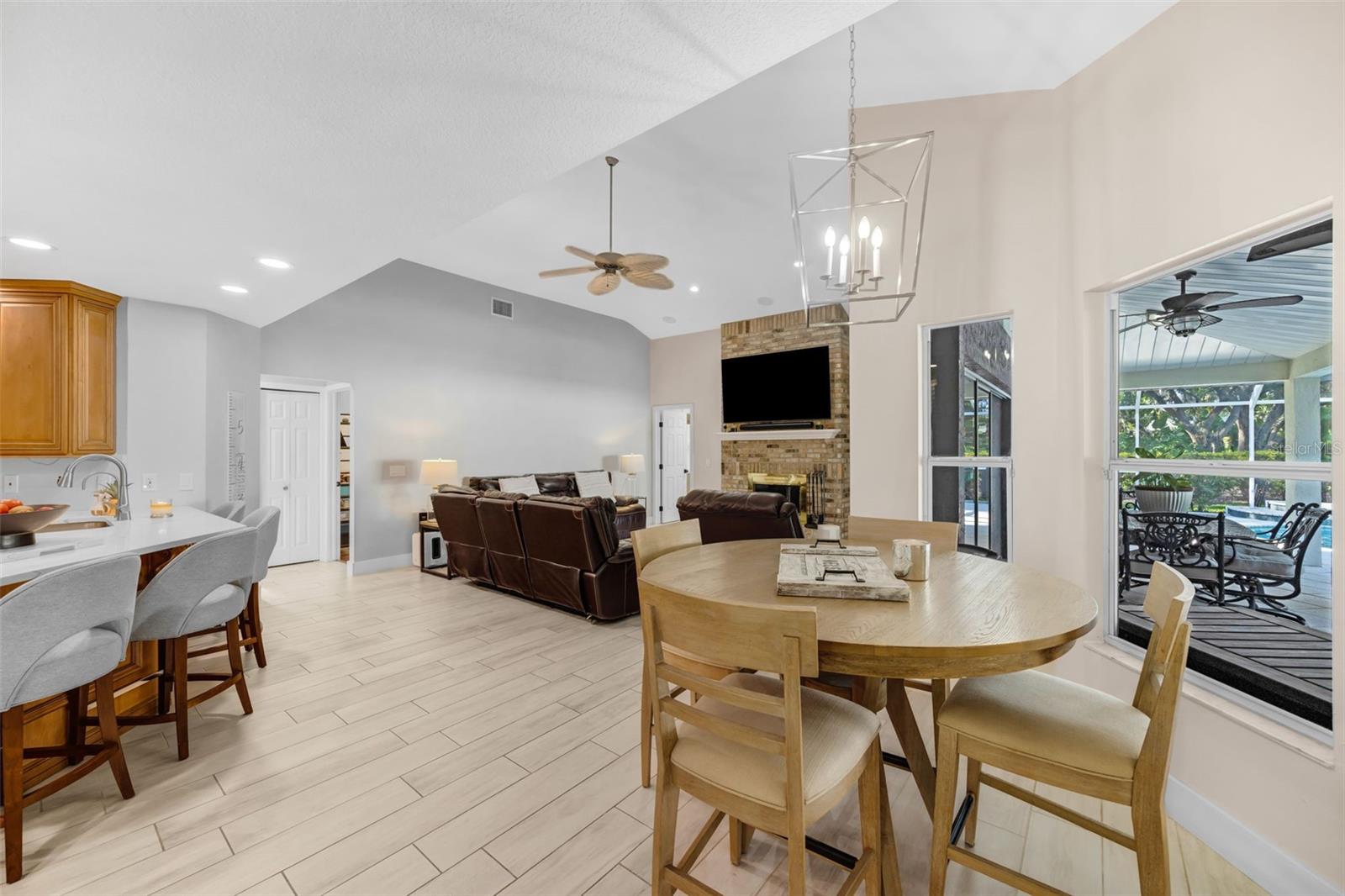 Image 16 of 63 For 8804 Crosswood Court