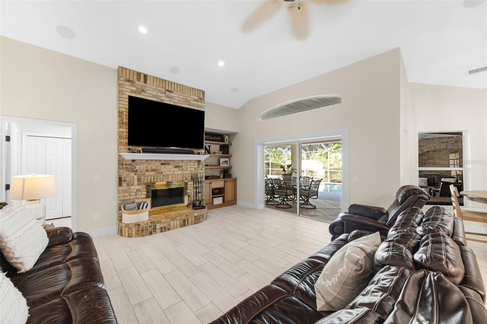 Image 17 of 63 For 8804 Crosswood Court