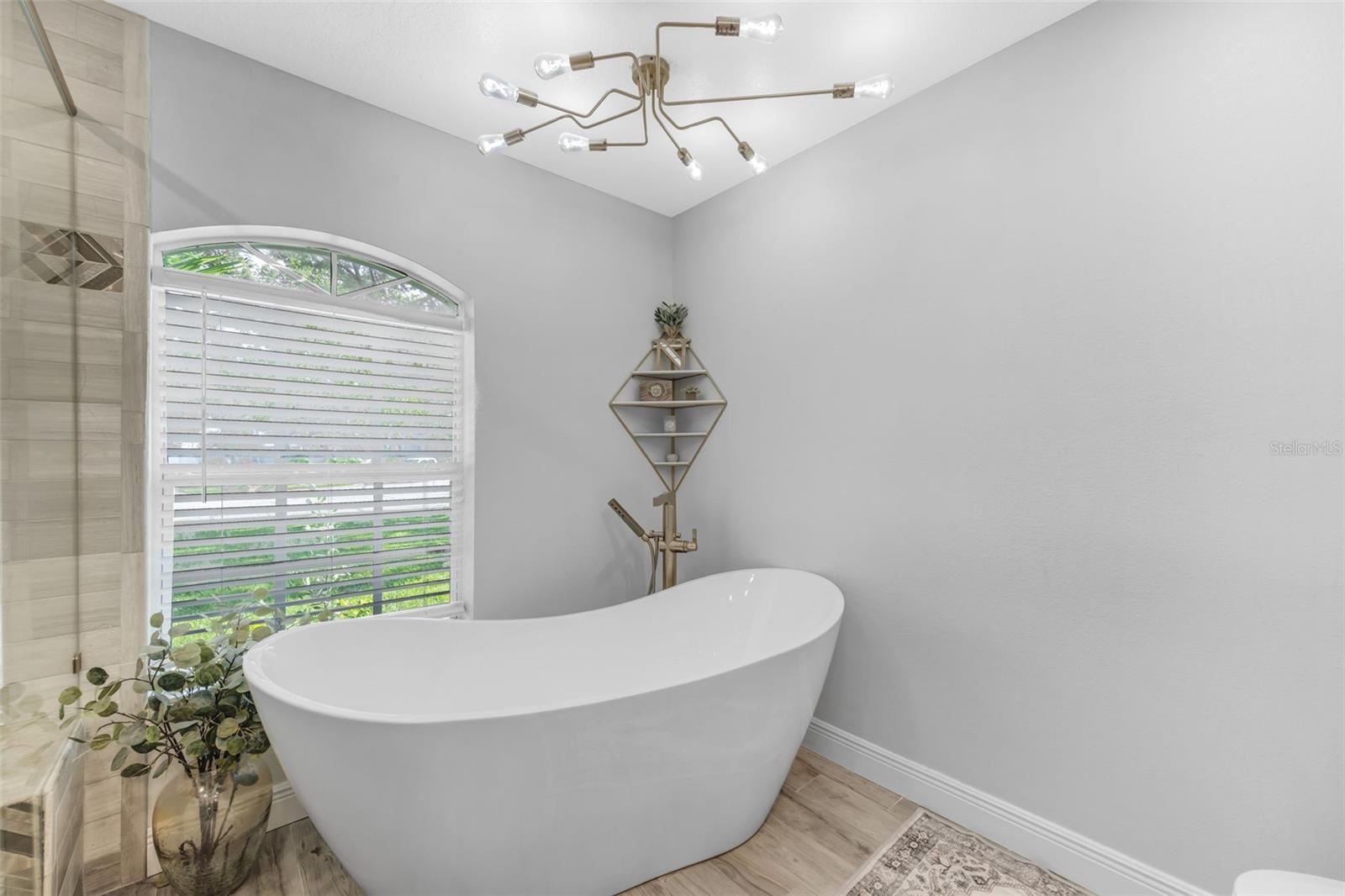 Image 24 of 63 For 8804 Crosswood Court