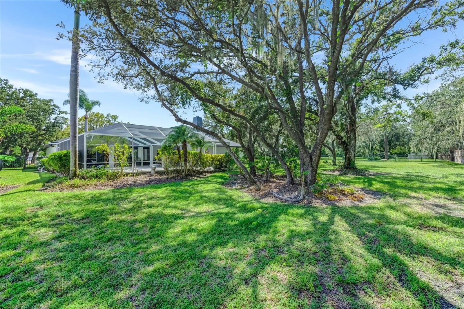 Image 44 of 63 For 8804 Crosswood Court