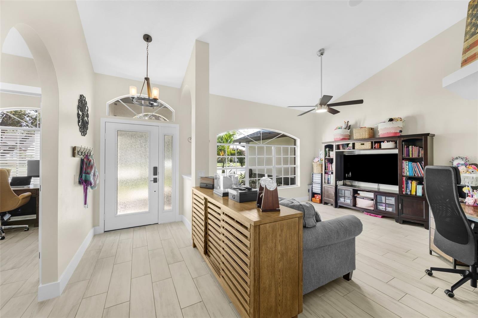 Image 6 of 63 For 8804 Crosswood Court