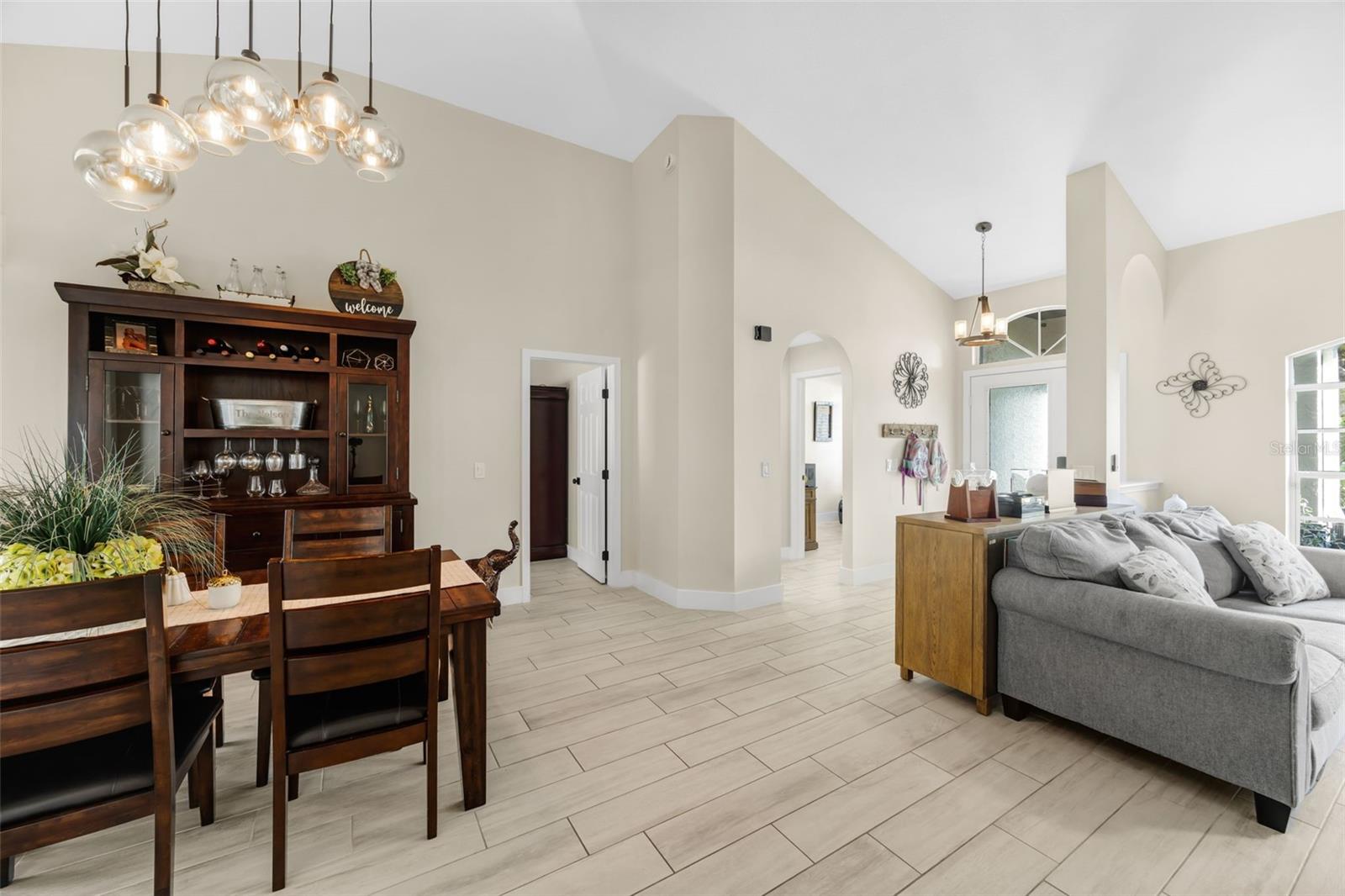 Image 8 of 63 For 8804 Crosswood Court