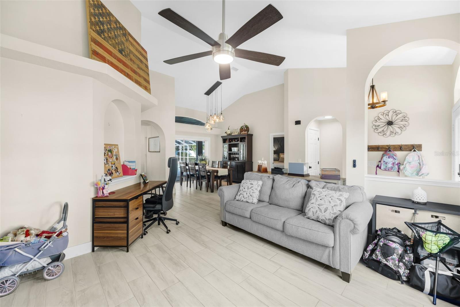 Image 9 of 63 For 8804 Crosswood Court
