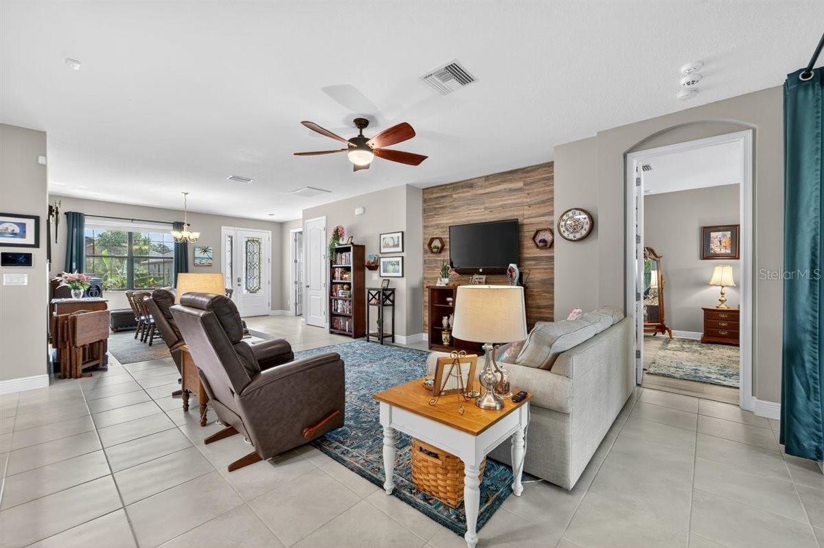 Image 12 of 43 For 12132 Creek Preserve Drive