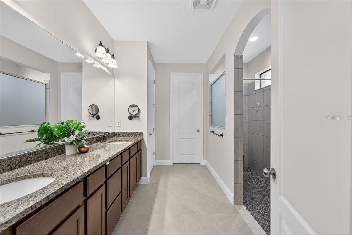 Image 25 of 43 For 12132 Creek Preserve Drive