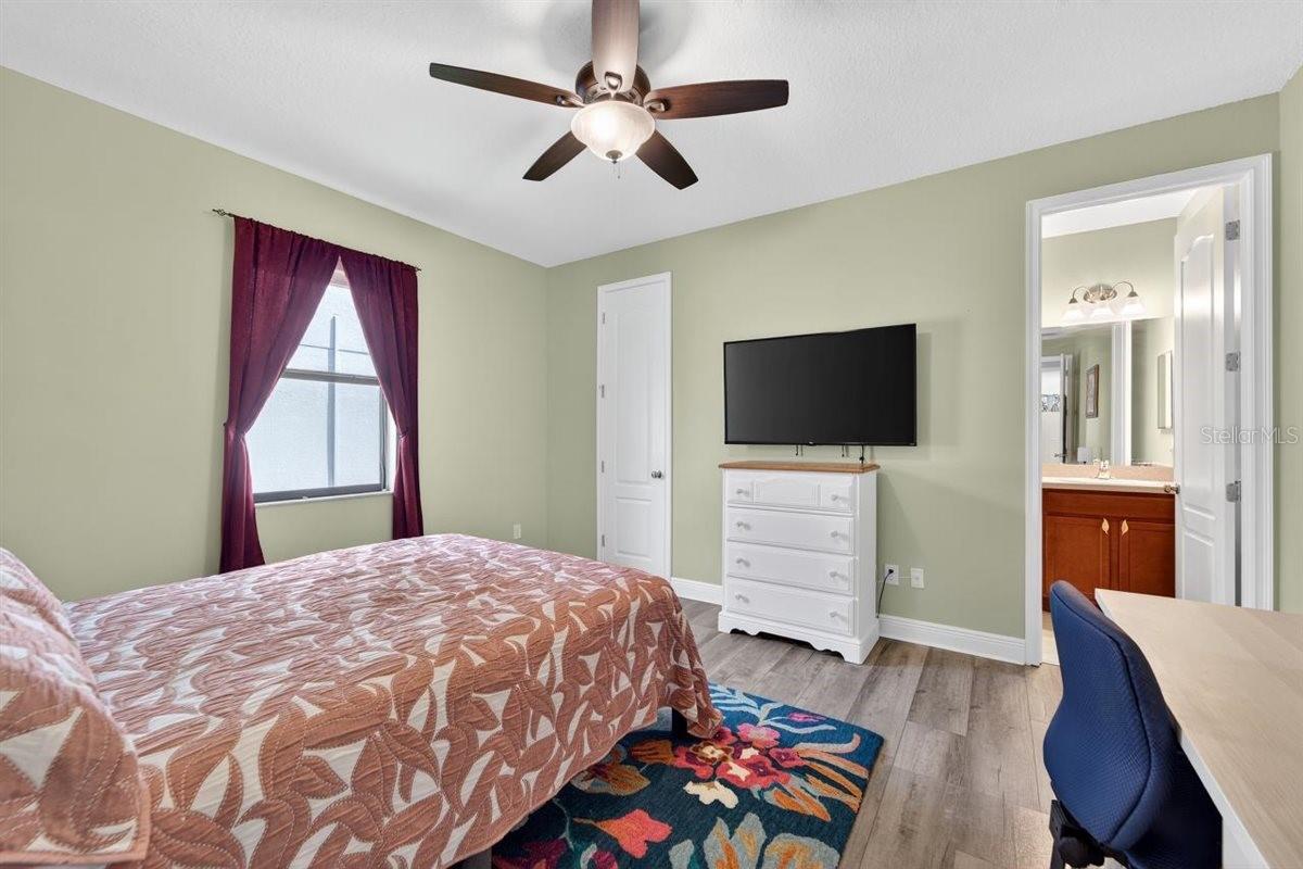 Image 33 of 43 For 12132 Creek Preserve Drive