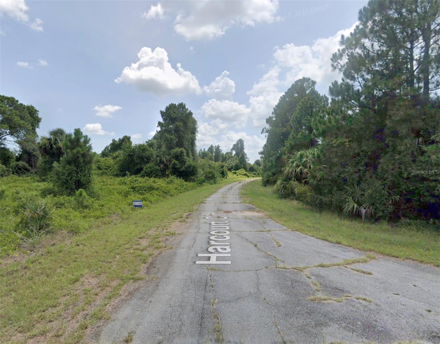 Listing photo id 0 for 0 Harcourt Circle