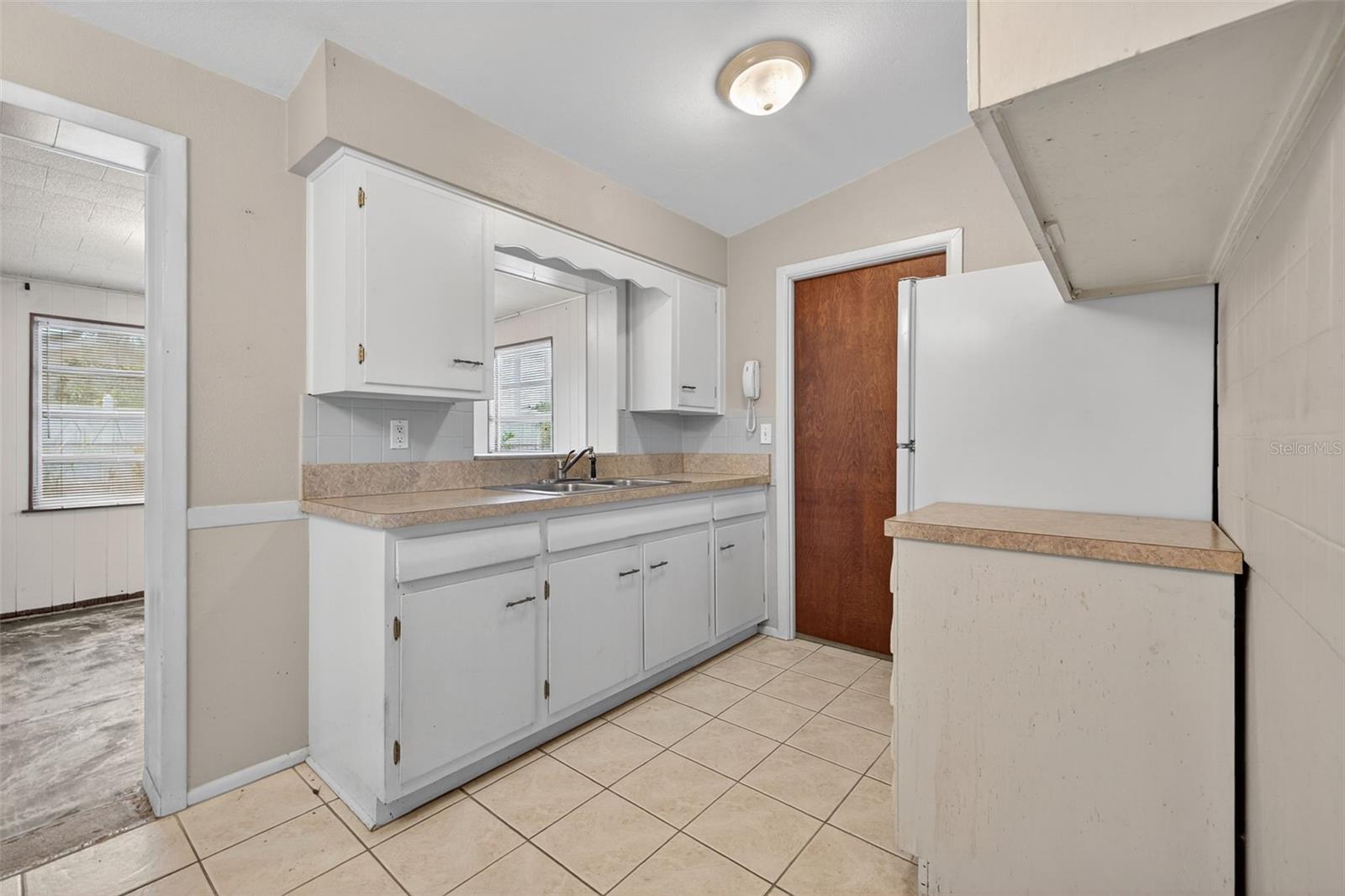 Image 5 of 17 For 5760 Hobson Street Ne