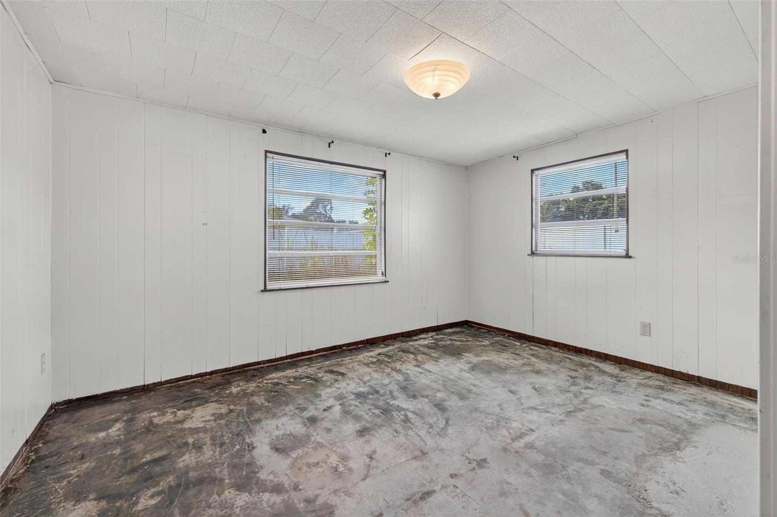 Image 6 of 17 For 5760 Hobson Street Ne