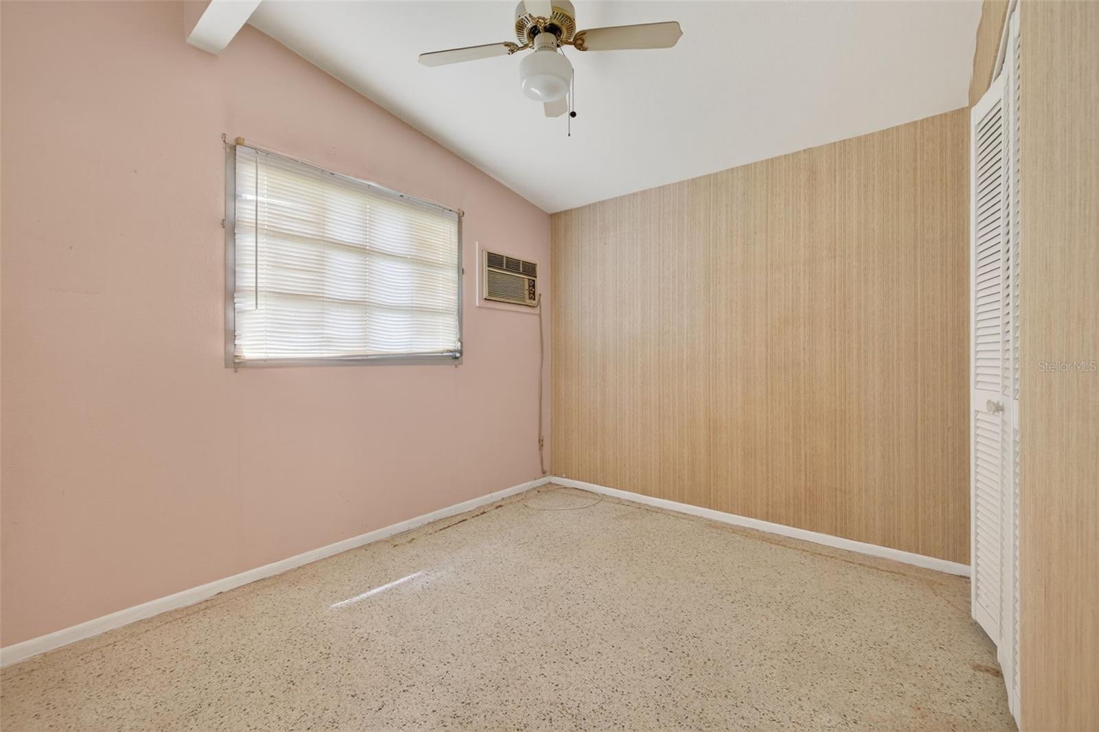 Image 9 of 17 For 5760 Hobson Street Ne