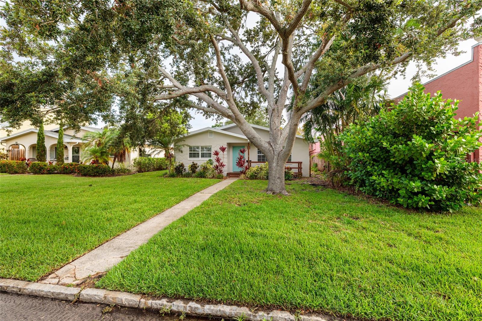 Image 35 of 38 For 121 28th Avenue N