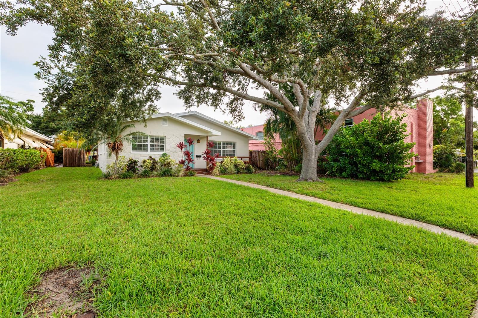 Image 36 of 38 For 121 28th Avenue N