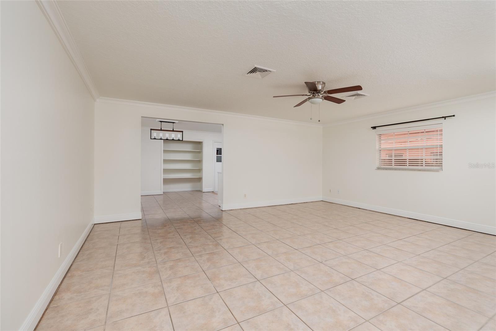 Image 4 of 38 For 121 28th Avenue N