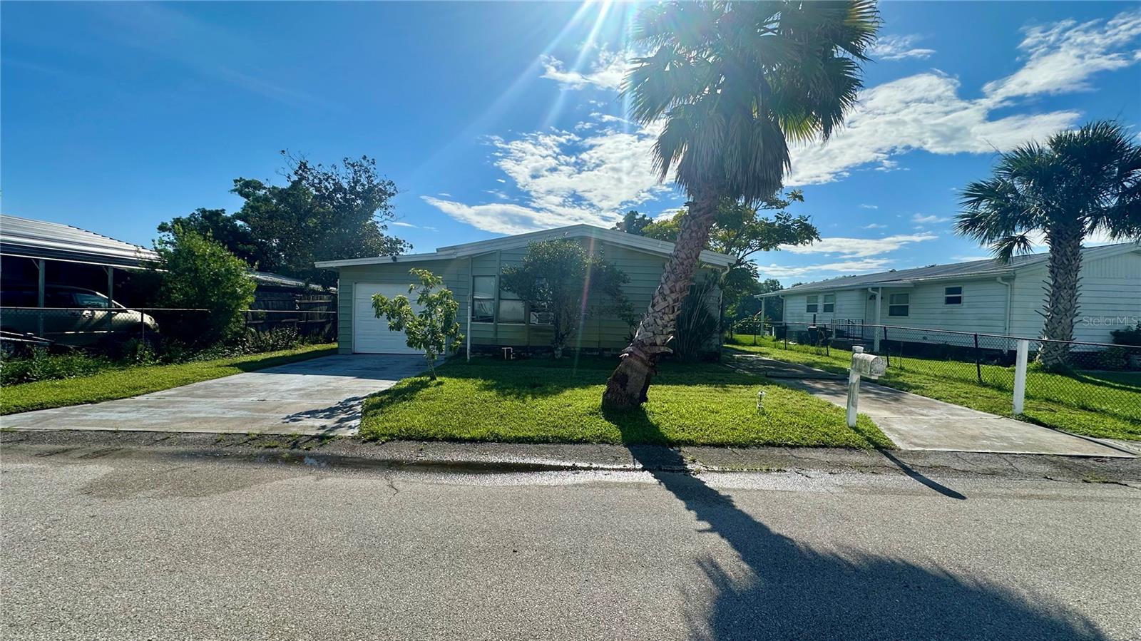 Details for 424 Leisure Place, LAKELAND, FL 33801