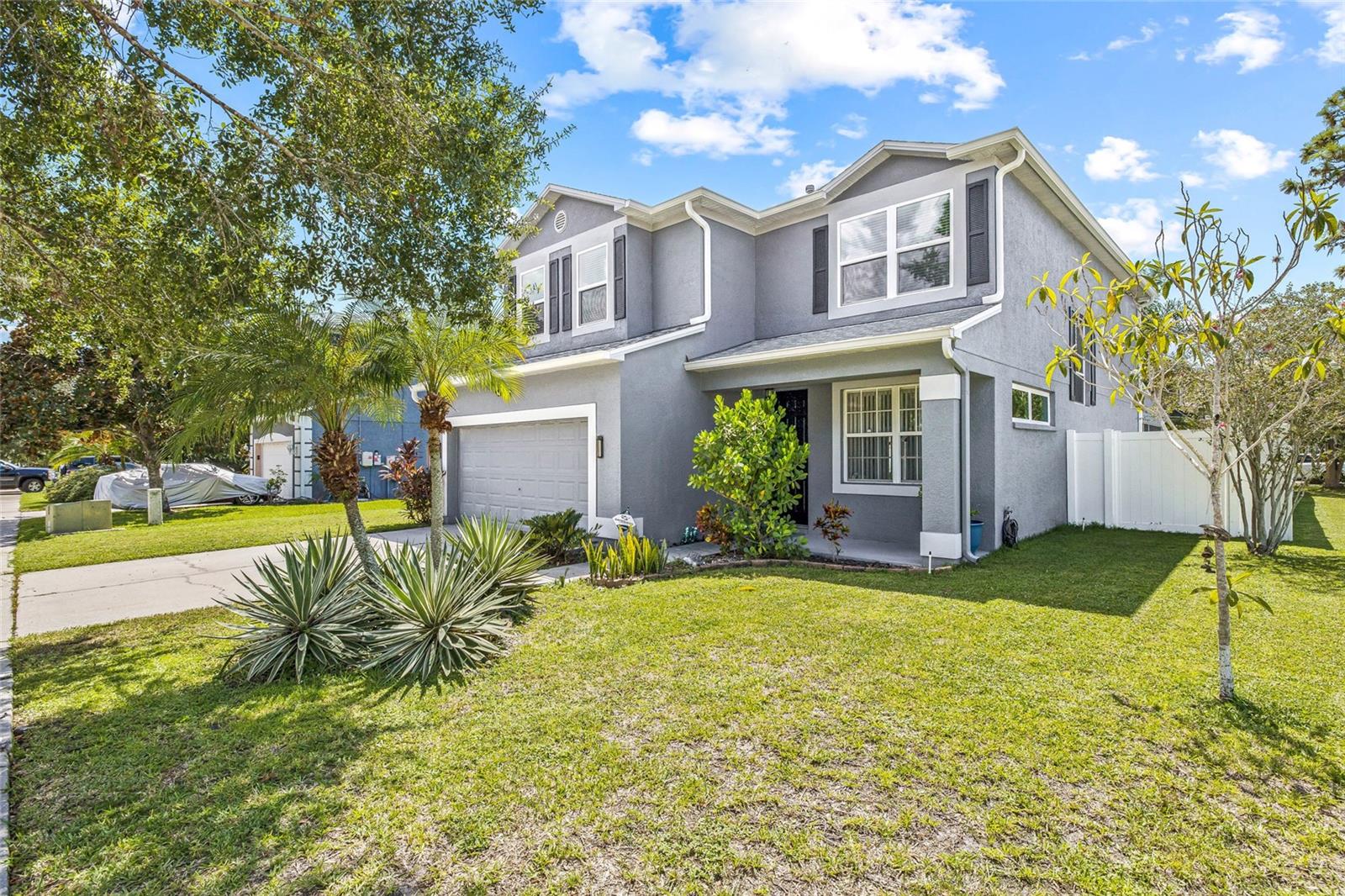 Image 3 of 49 For 14916 Berkford Ave