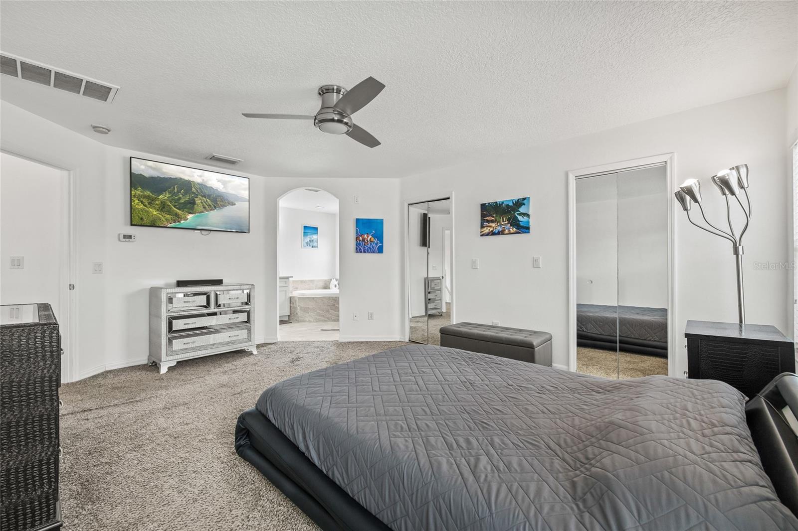 Image 30 of 49 For 14916 Berkford Ave
