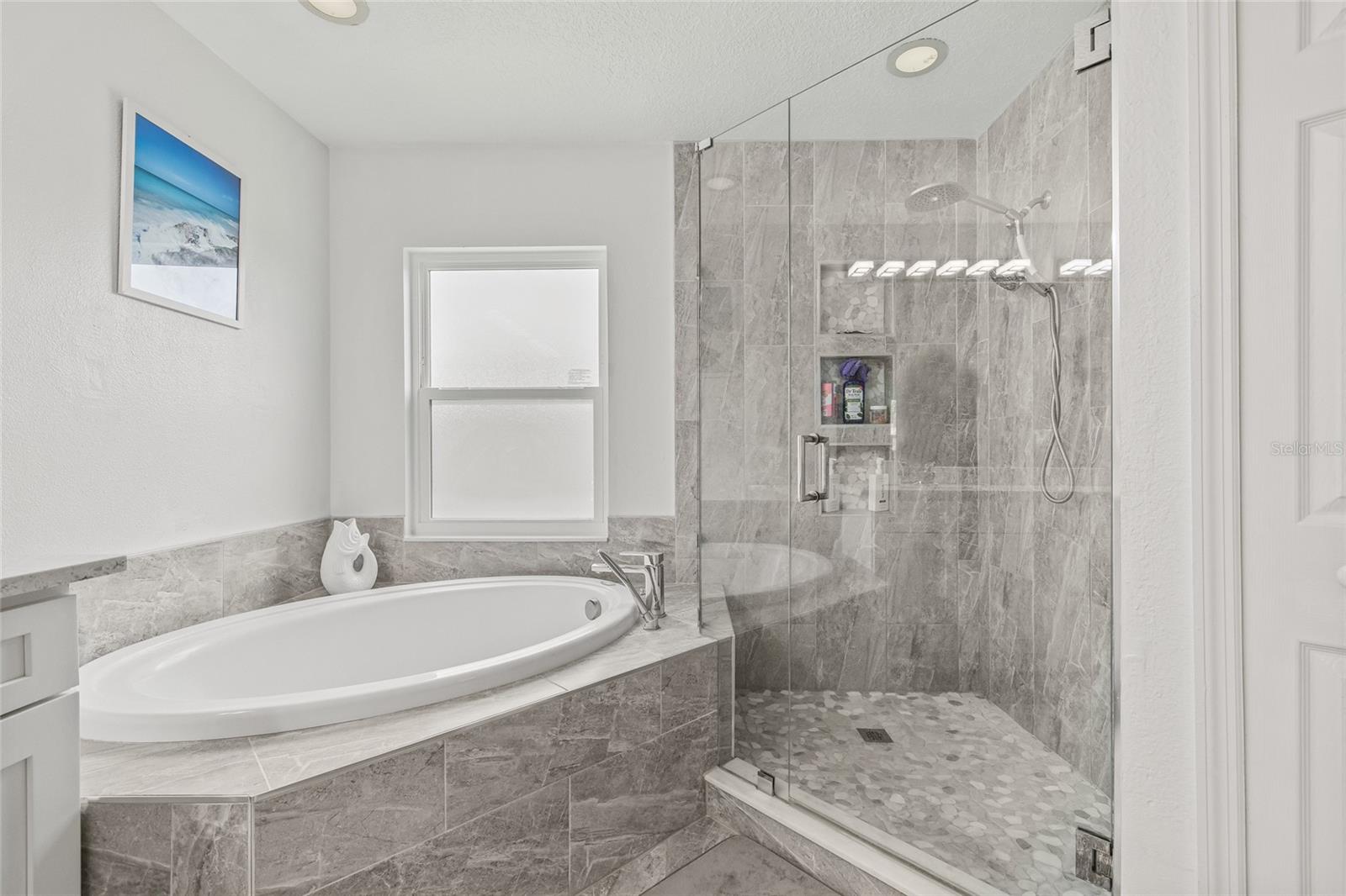 Image 34 of 49 For 14916 Berkford Ave